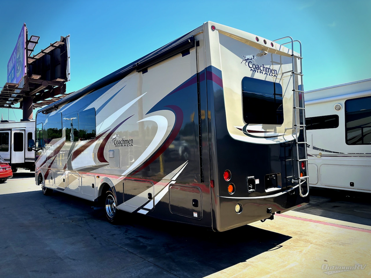 2021 Coachmen Mirada 32SS Photo 3