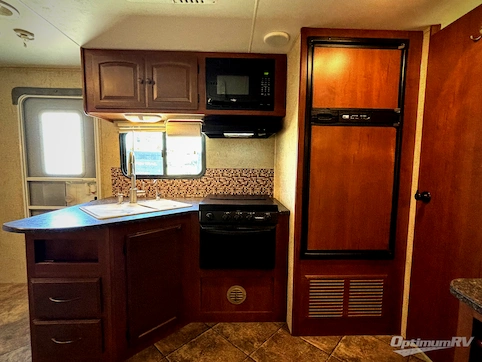 2014 Heartland North Trail 21FBS RV Photo 3