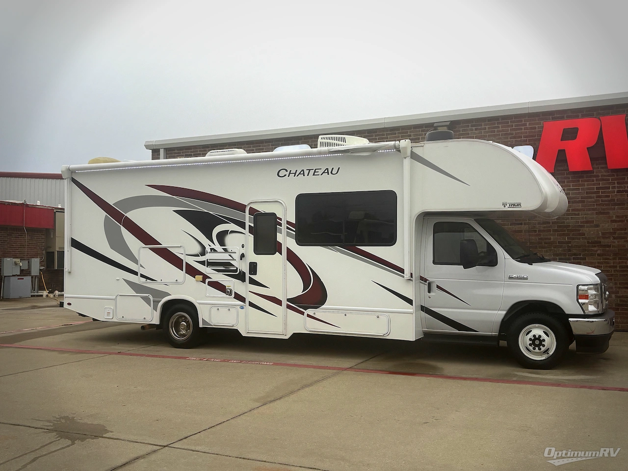 2022 Thor Chateau 27R Photo 1