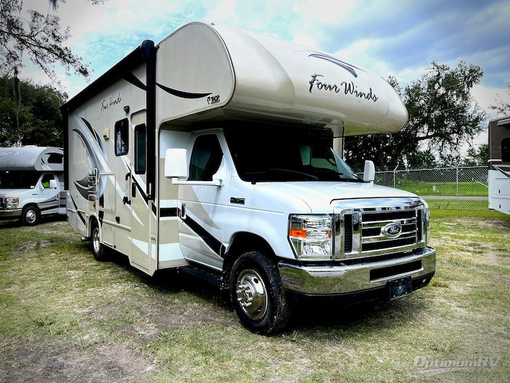 2017 Thor Four Winds 24F RV Photo 1