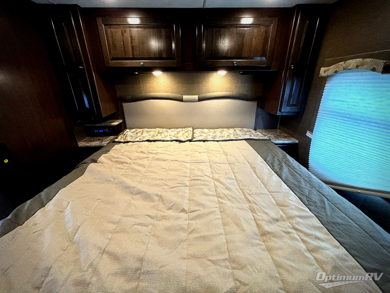 2018 Thor Windsport 29M Photo 15