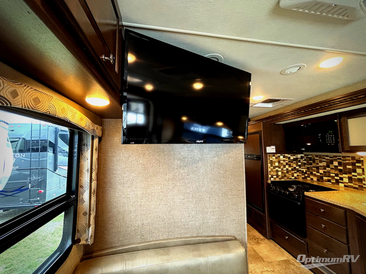 2018 Thor Windsport 29M Photo 20