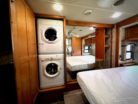 2011 Winnebago Journey 40U RV Photo 4