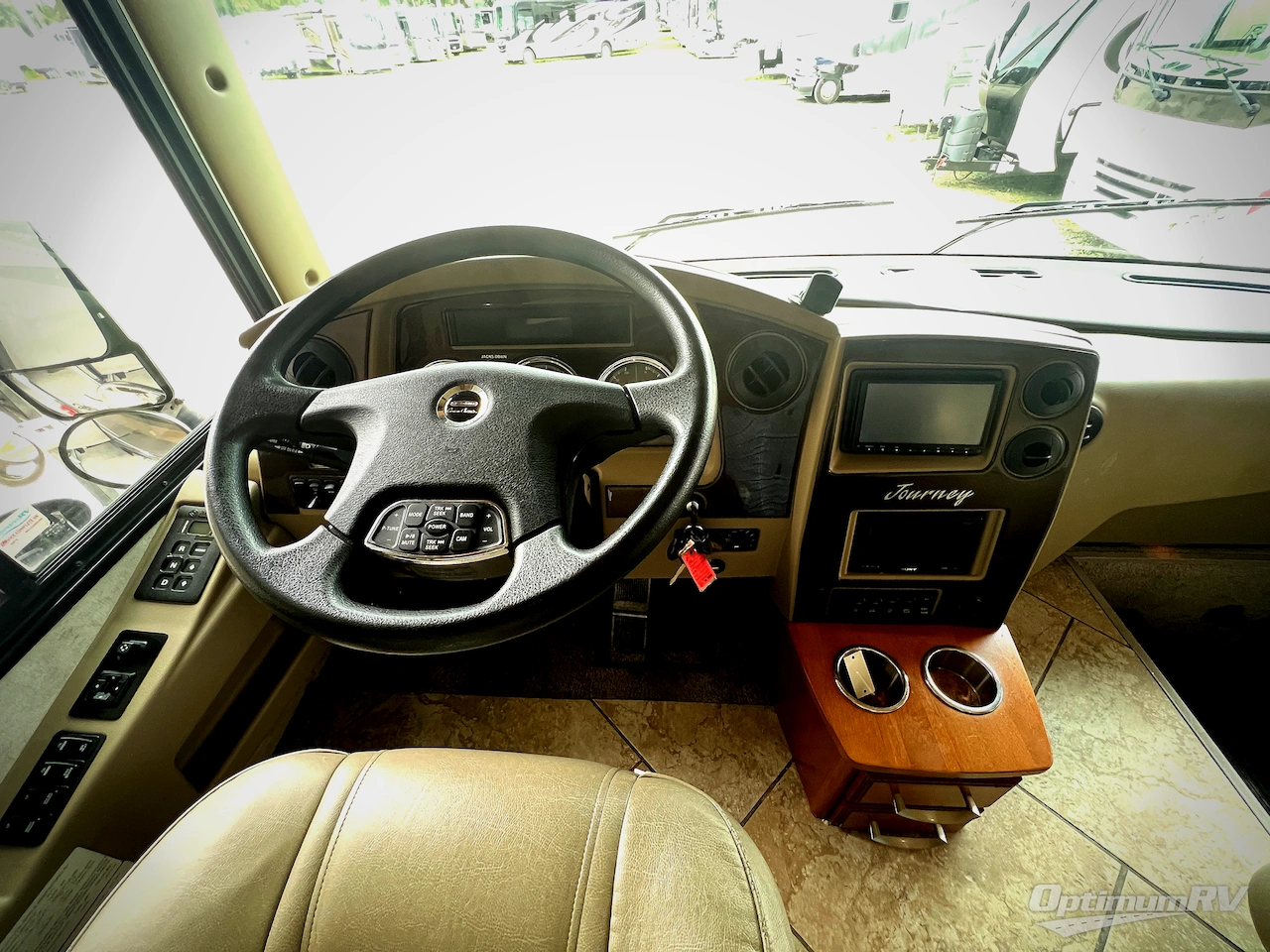 2011 Winnebago Journey 40U Photo 6