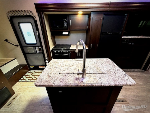 2019 KZ Sportster 373TH12 RV Photo 2