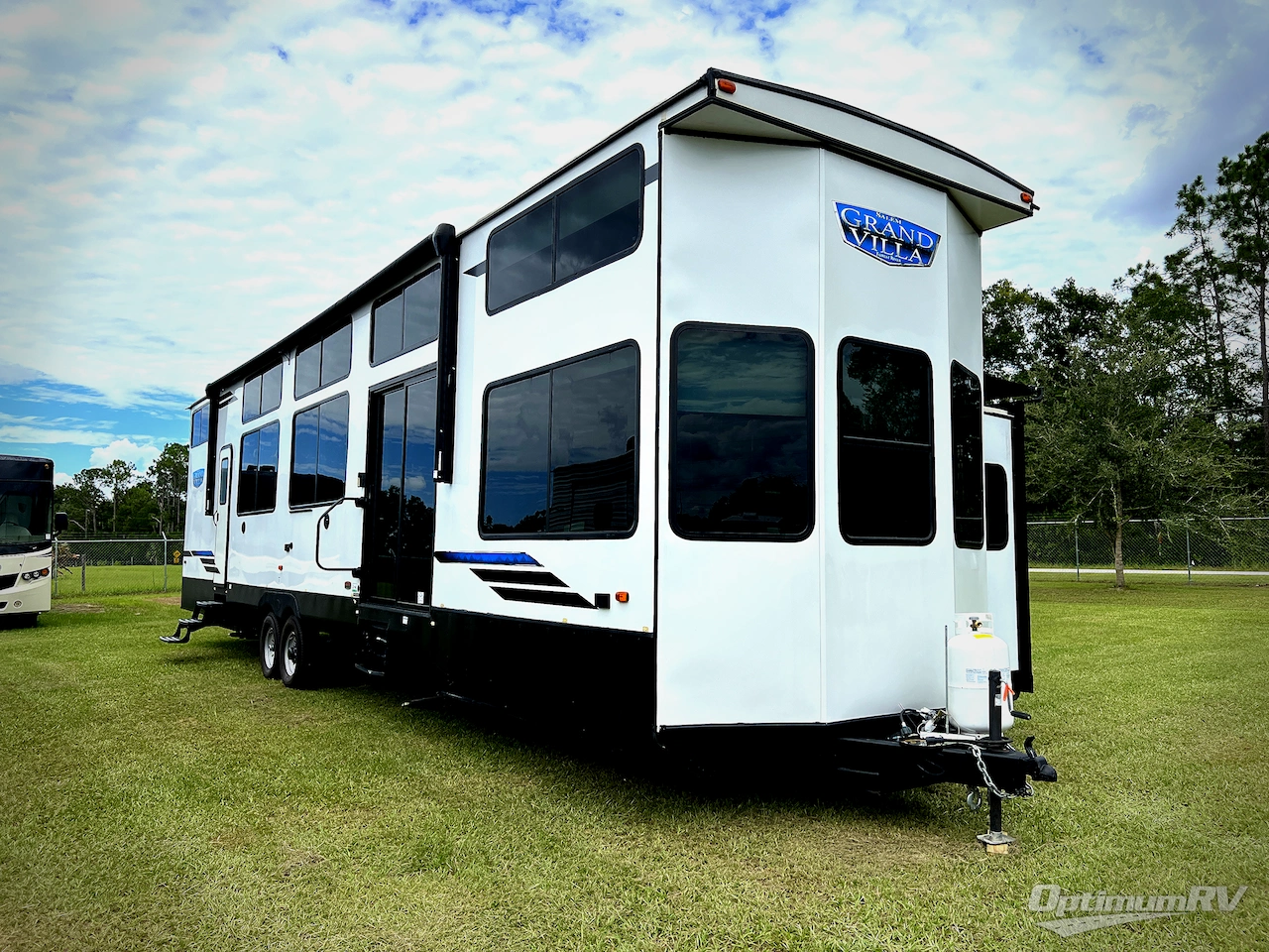 2024 Forest River Salem Grand Villa 42VIEW Photo 1