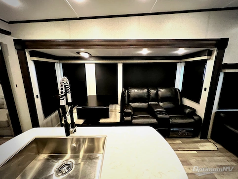 2023 Shasta Phoenix 367BH RV Photo 2