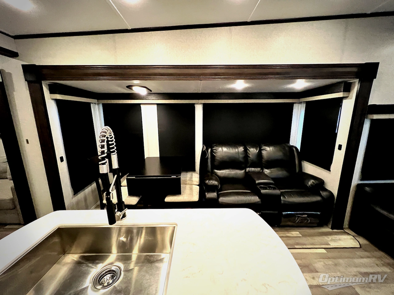 2023 Shasta Phoenix 367BH Photo 11