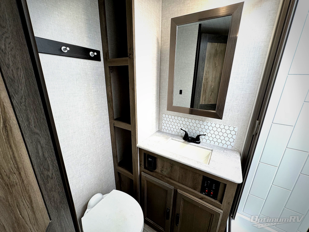 2021 Forest River Surveyor 202RBLE Photo 12