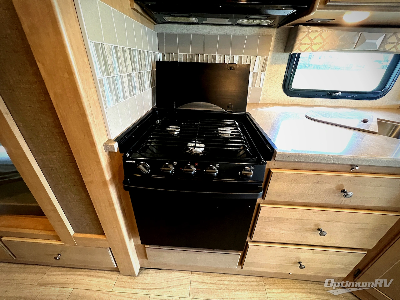 2019 Thor Windsport 34J Photo 11