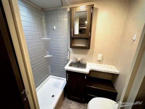 2020 Shasta Shasta 26FK RV Photo 4