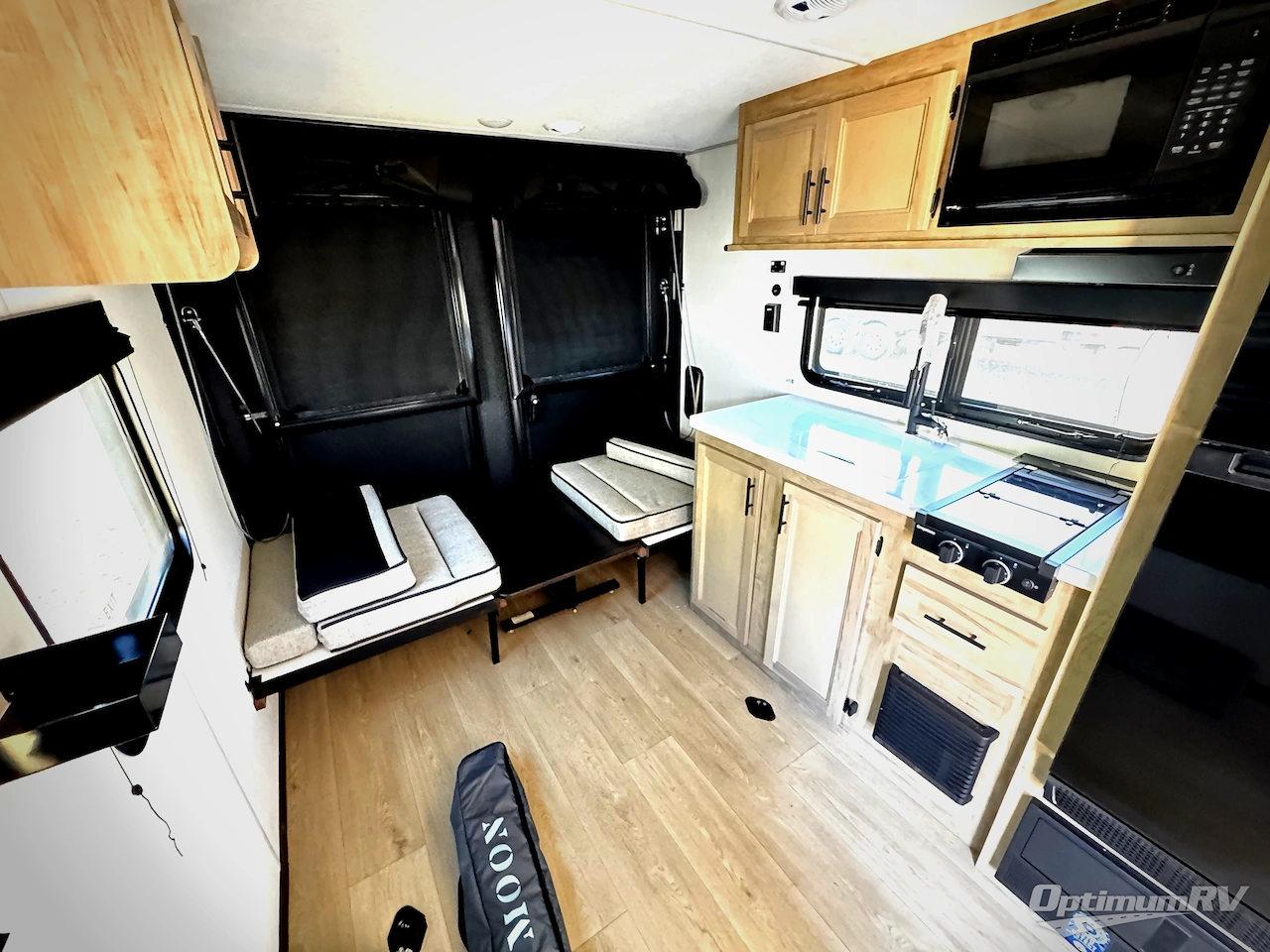 2026 Forest River Cherokee Wolf Pup Black Label 18RJBWBL Photo 7