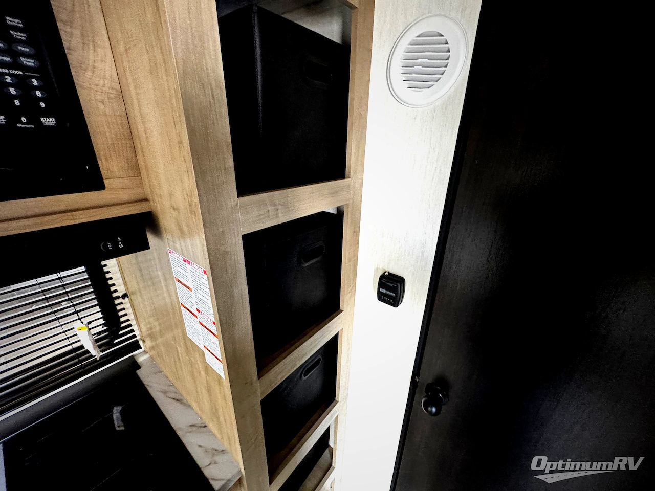 2026 Forest River Cherokee Wolf Pup 16CM Photo 7