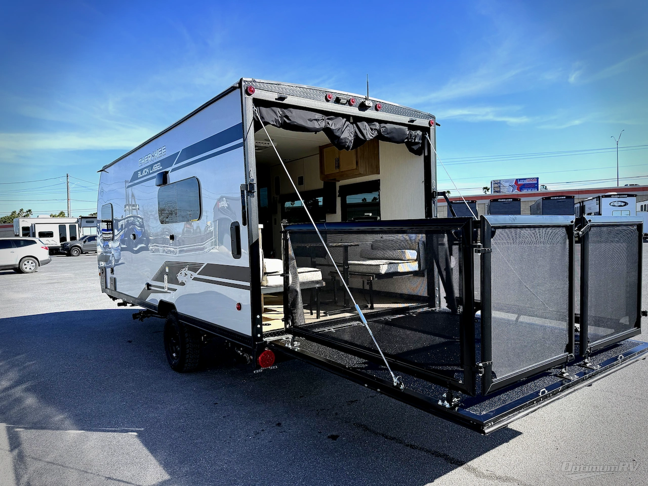 2026 Forest River Cherokee Wolf Pup Black Label 18RJBWBL Photo 4