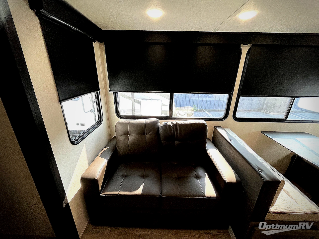 2025 Forest River Cherokee Arctic Wolf Suite 3750SUITE Photo 7