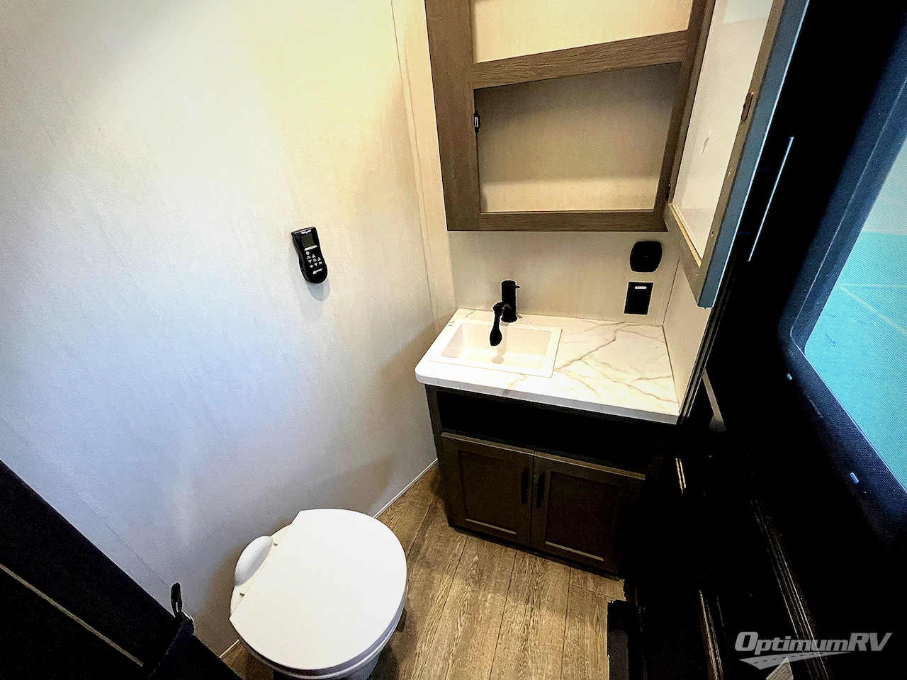 2025 Forest River Cherokee Arctic Wolf Suite 3750SUITE Photo 22
