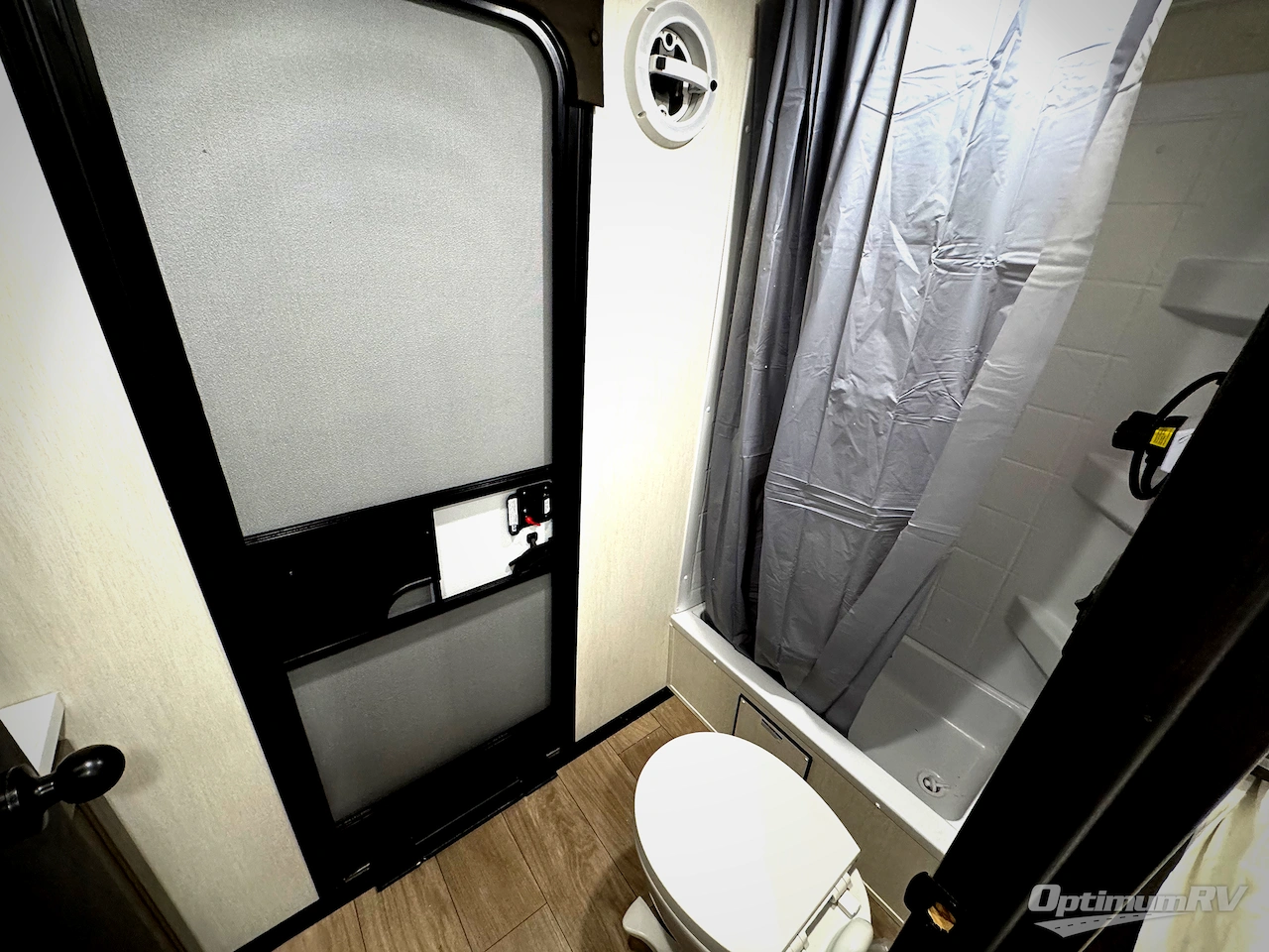 2026 Forest River Cherokee Arctic Wolf 38DST Photo 23