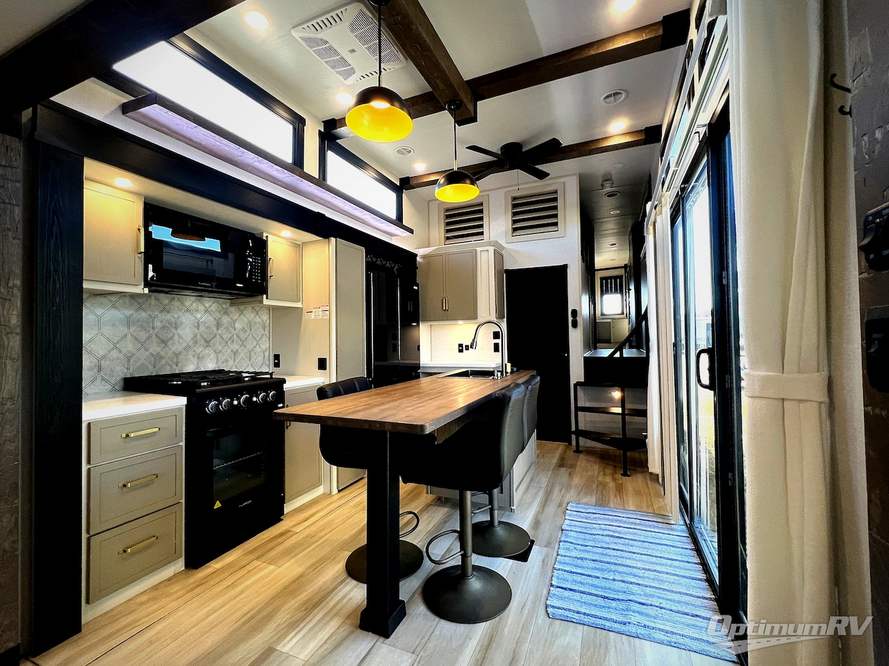 2025 Forest River Wildwood Heritage Glen ROOST43 Photo 12