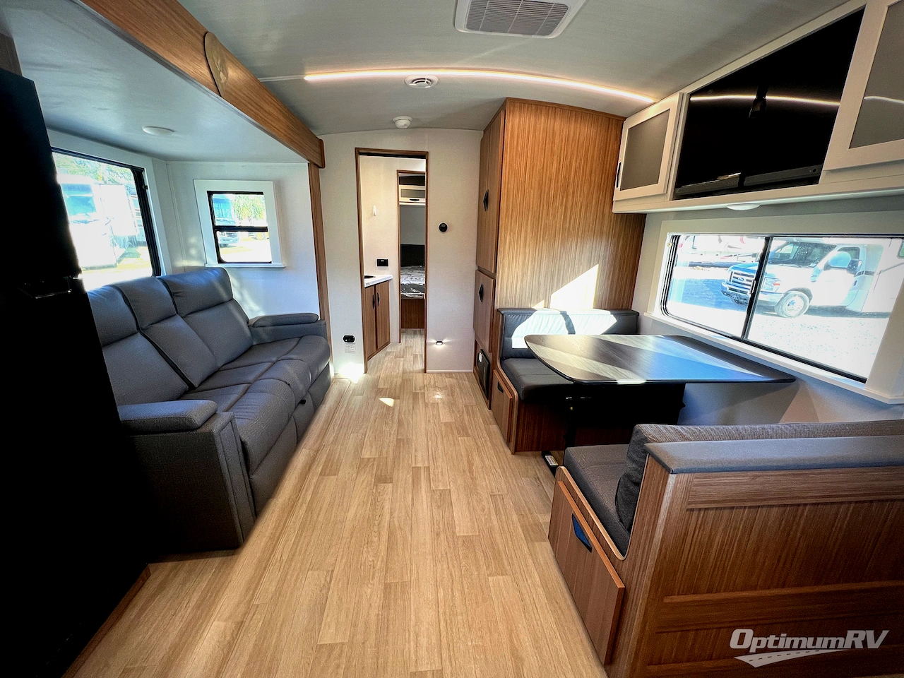 2025 Keystone Passport Super Lite 2450RK Photo 5