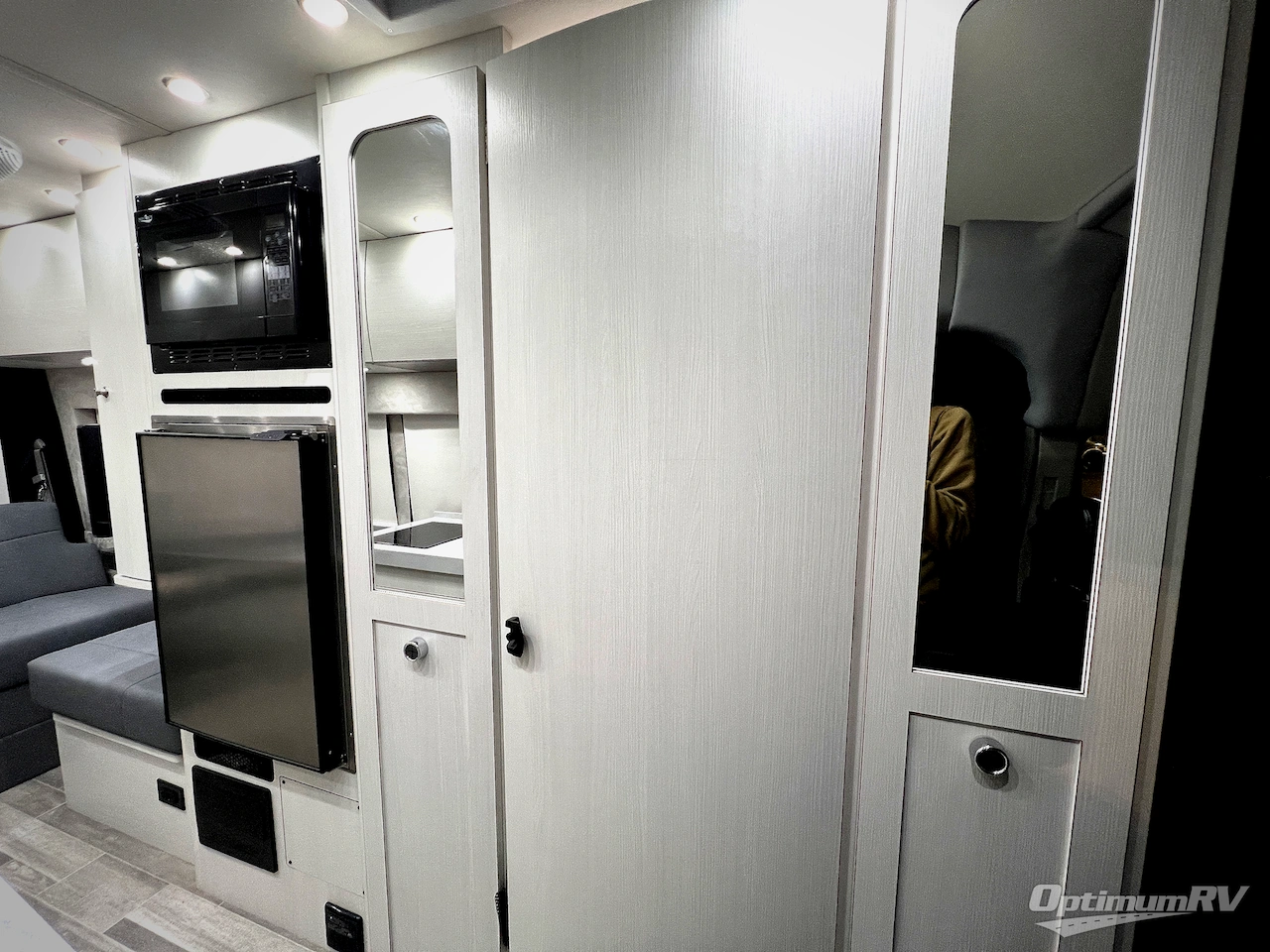 2023 Pleasure-Way Ontour 2.2 Photo 19