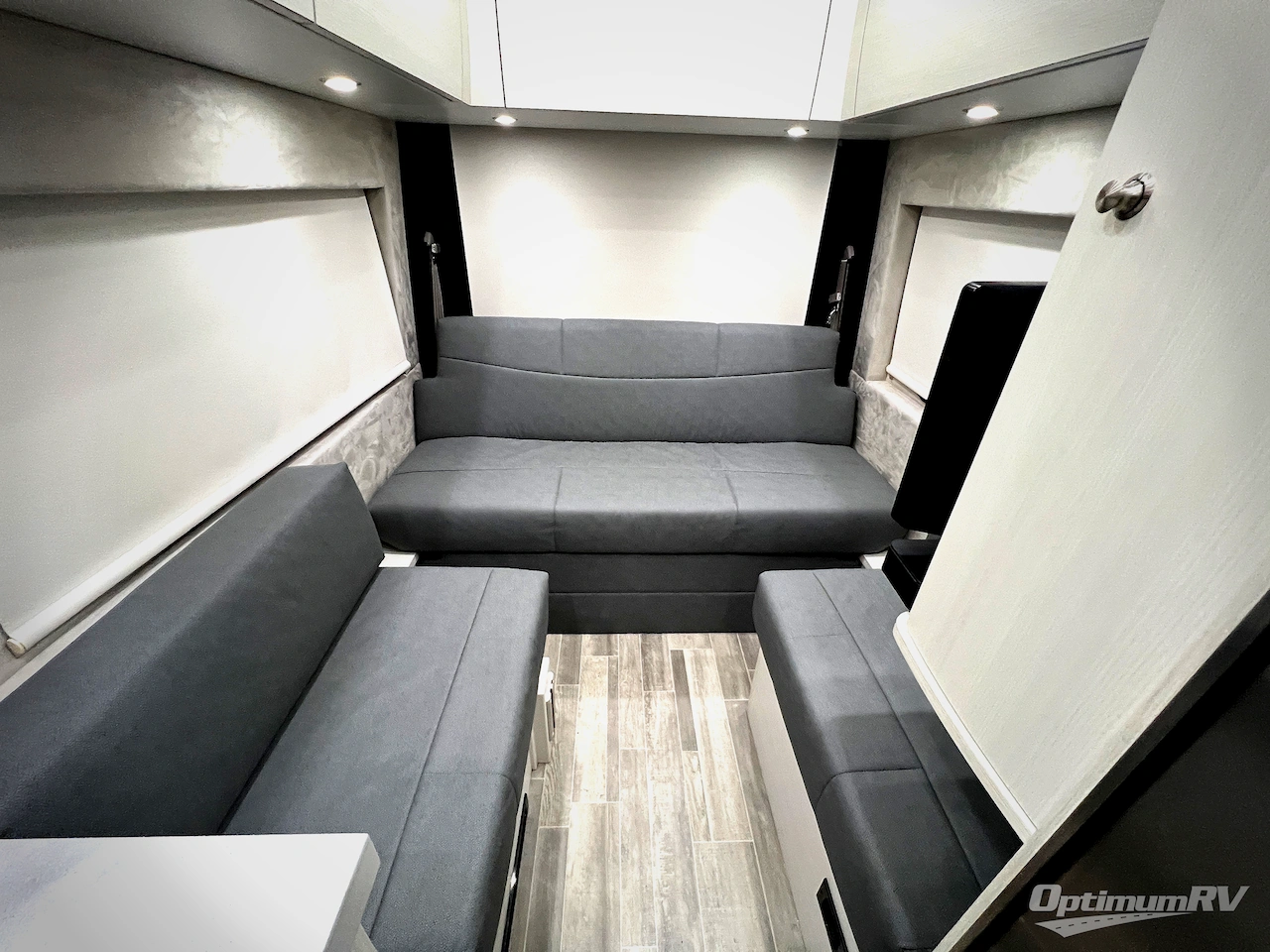 2023 Pleasure-Way Ontour 2.2 Photo 23