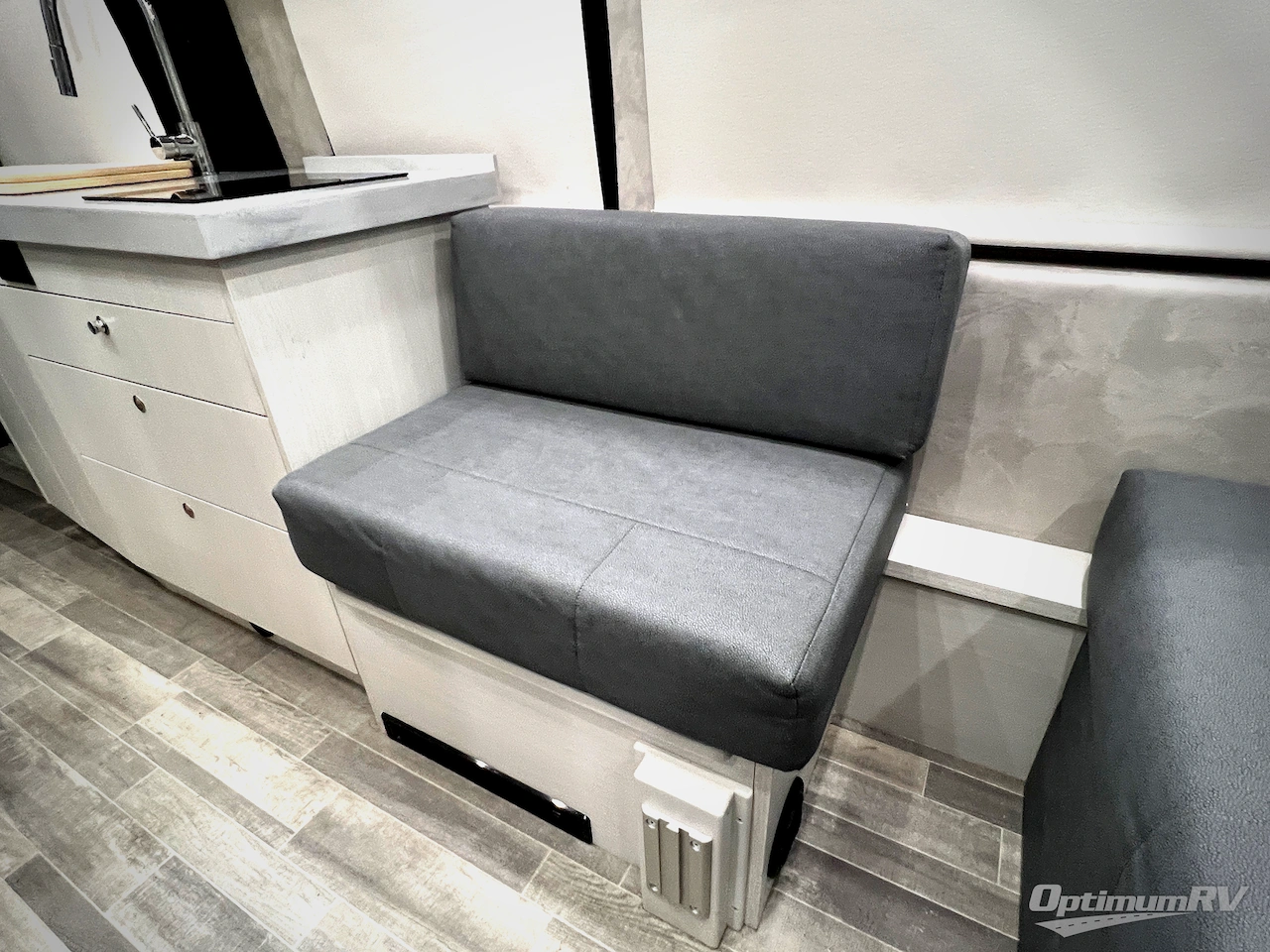 2023 Pleasure-Way Ontour 2.2 Photo 25