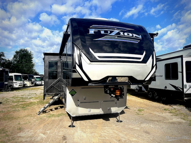 2025 Keystone Fuzion 373 RV Photo 1