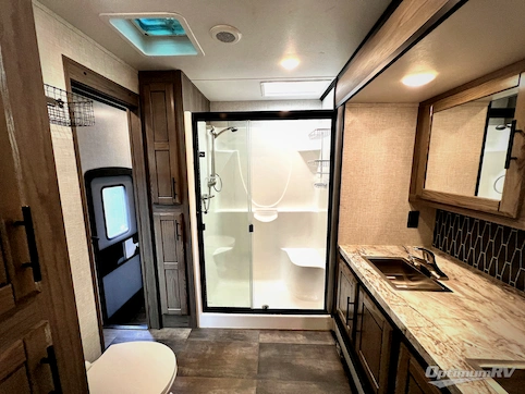 2021 CrossRoads Cameo CE3975CK RV Photo 4