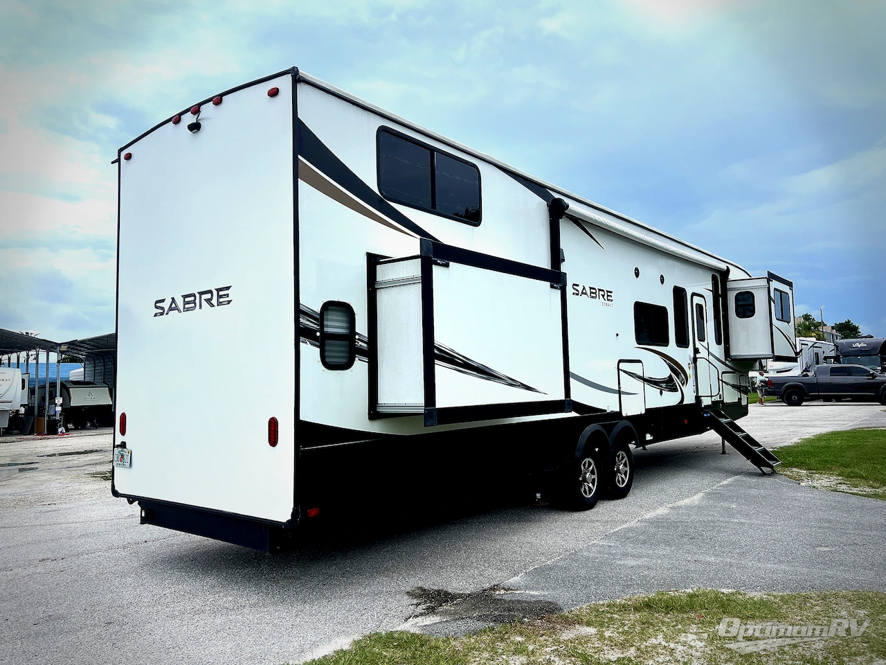 2022 Forest River Sabre 37FLL Photo 3