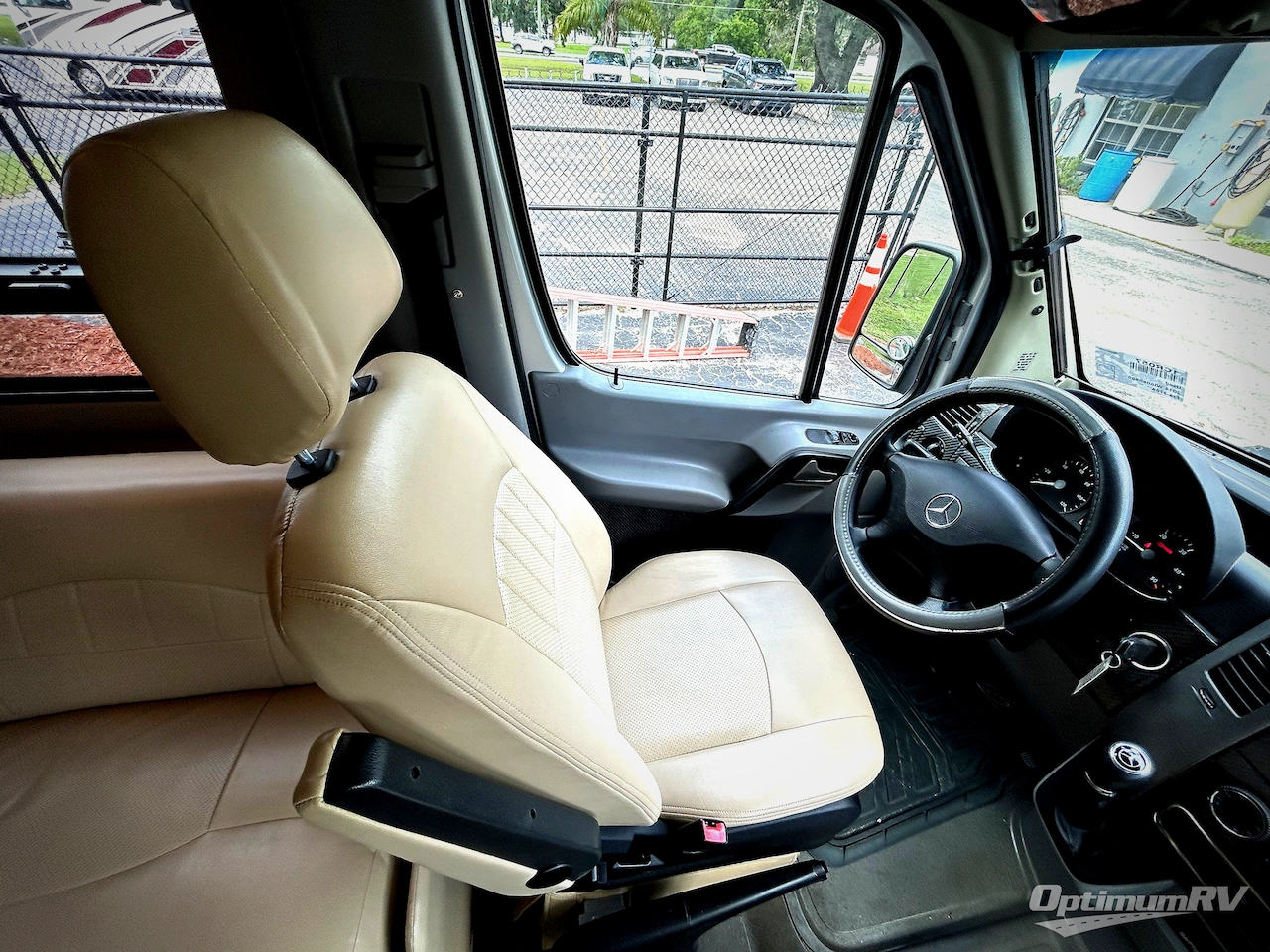 2014 Winnebago Era 170A Photo 7