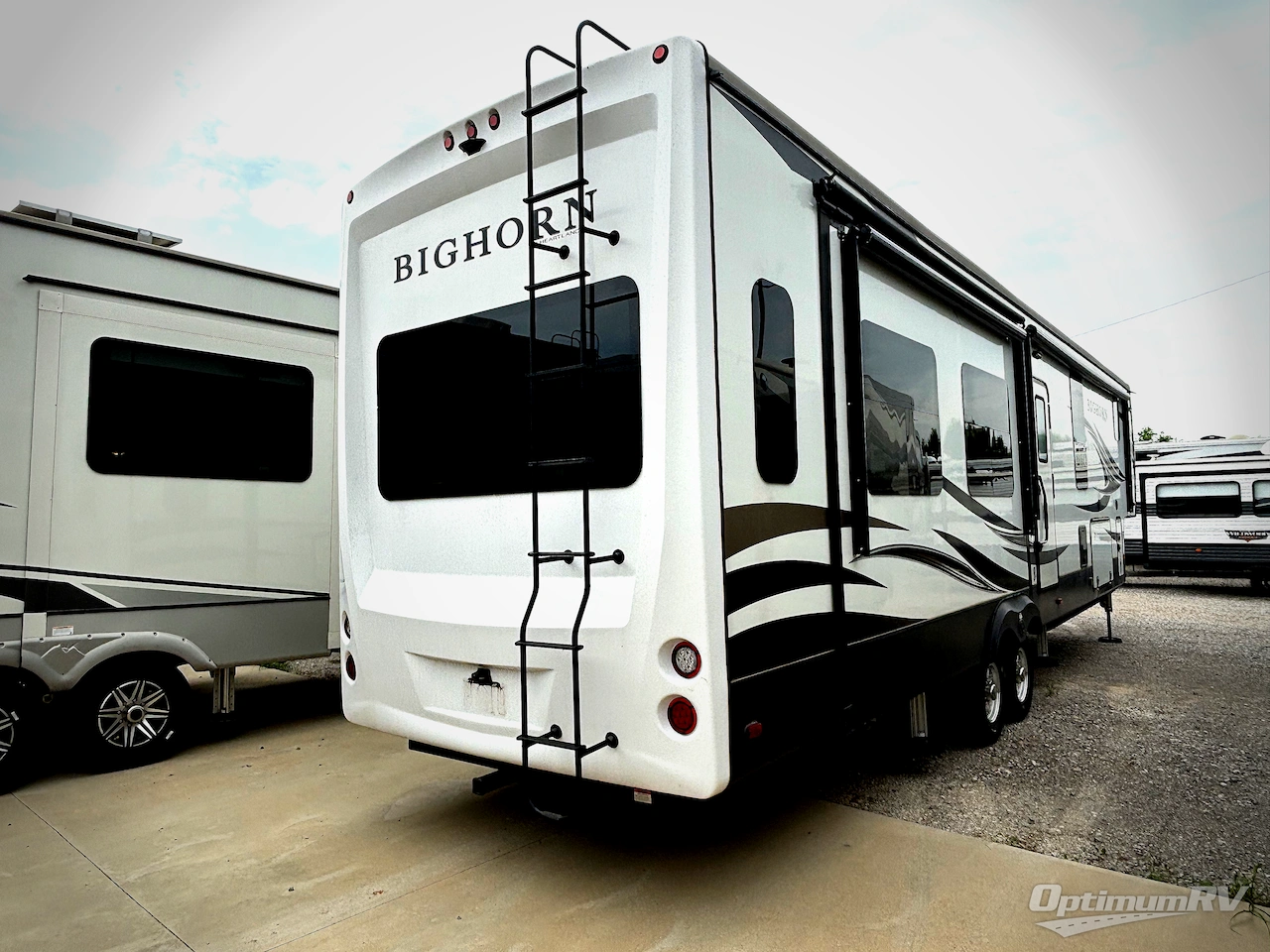2020 Heartland Bighorn 3870FB Photo 2