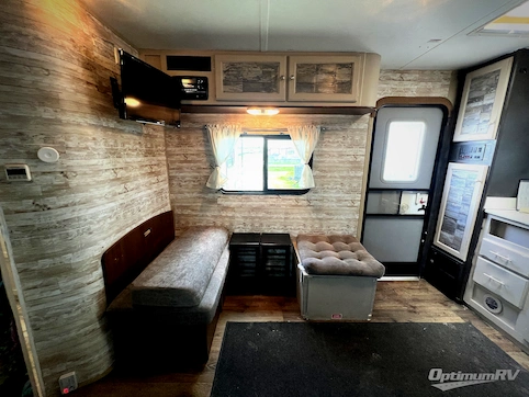 2015 Dutchmen Aspen Trail 2390RKS RV Photo 2