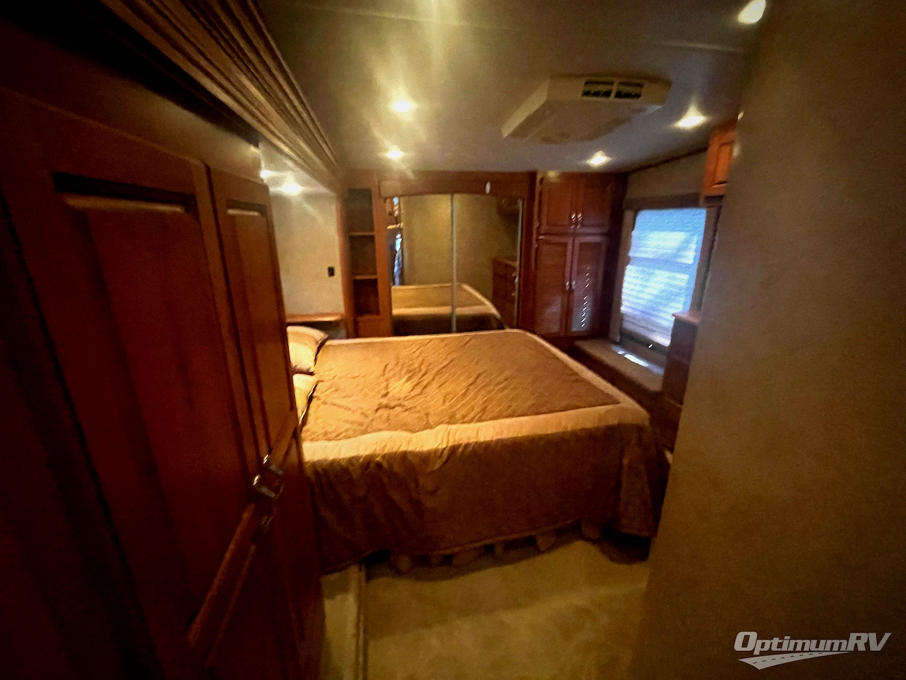 2010 Carriage Cameo 35SB3 Photo 22
