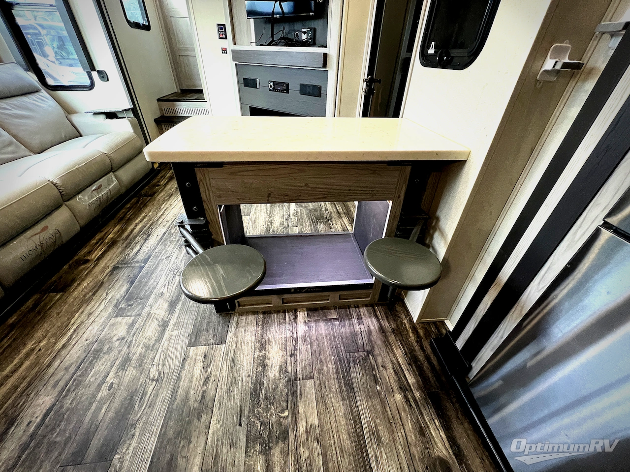 2022 Keystone Fuzion 424 Photo 9