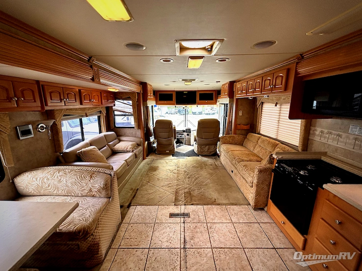 2005 Damon Escaper 4076 RV Photo 1