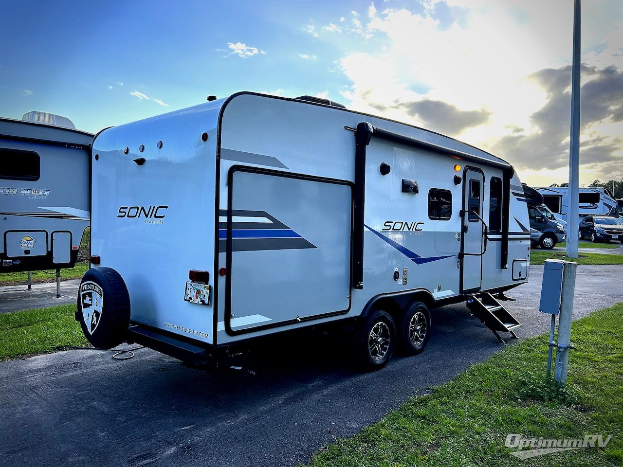2022 Venture Sonic SN220VRB Photo 2