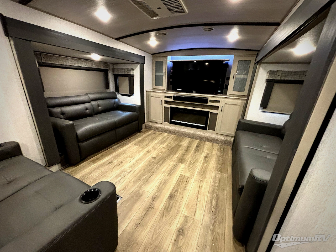 2023 Forest River Salem Hemisphere 378FL Photo 8