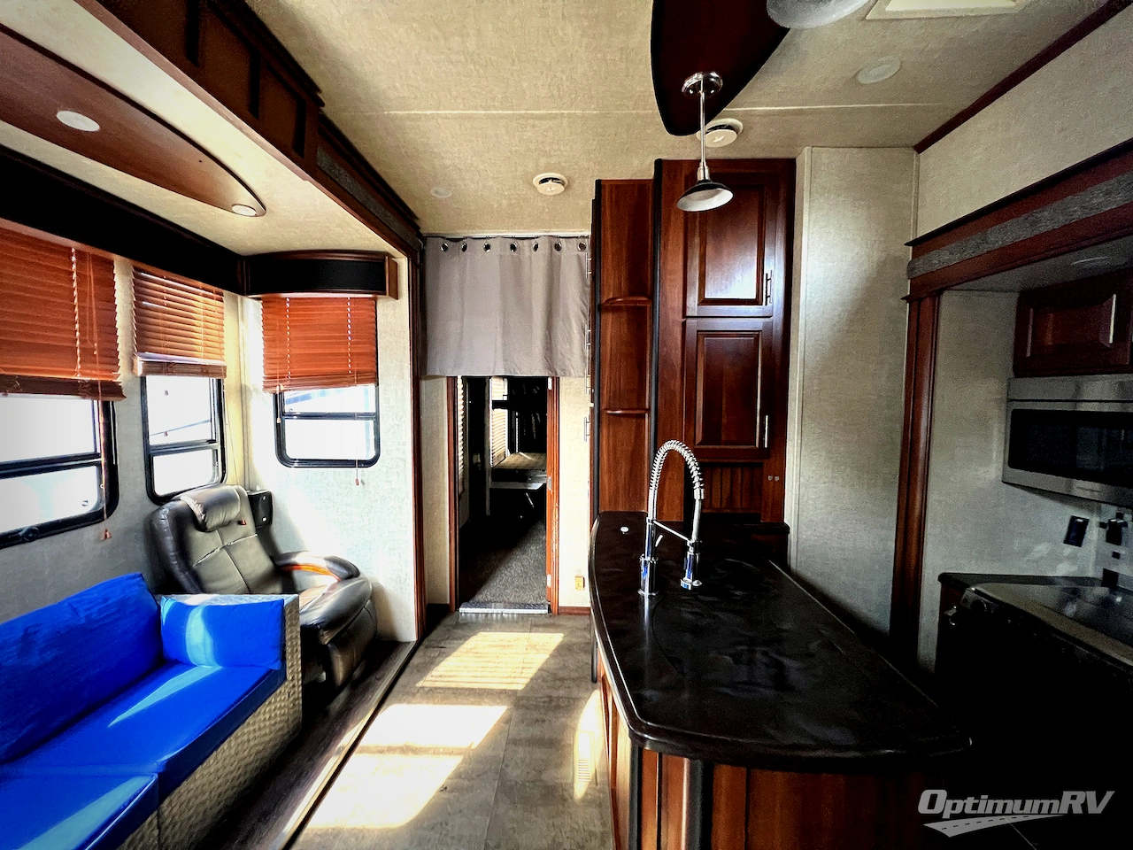 2014 Keystone Fuzion 401 Photo 4