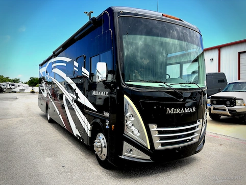 Used 2022 Thor Miramar 37.1 Featured Photo
