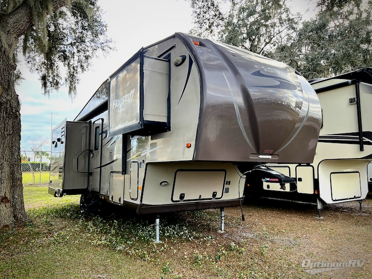 2015 Forest River Flagstaff Classic Super Lite 8528IKWS RV Photo 1
