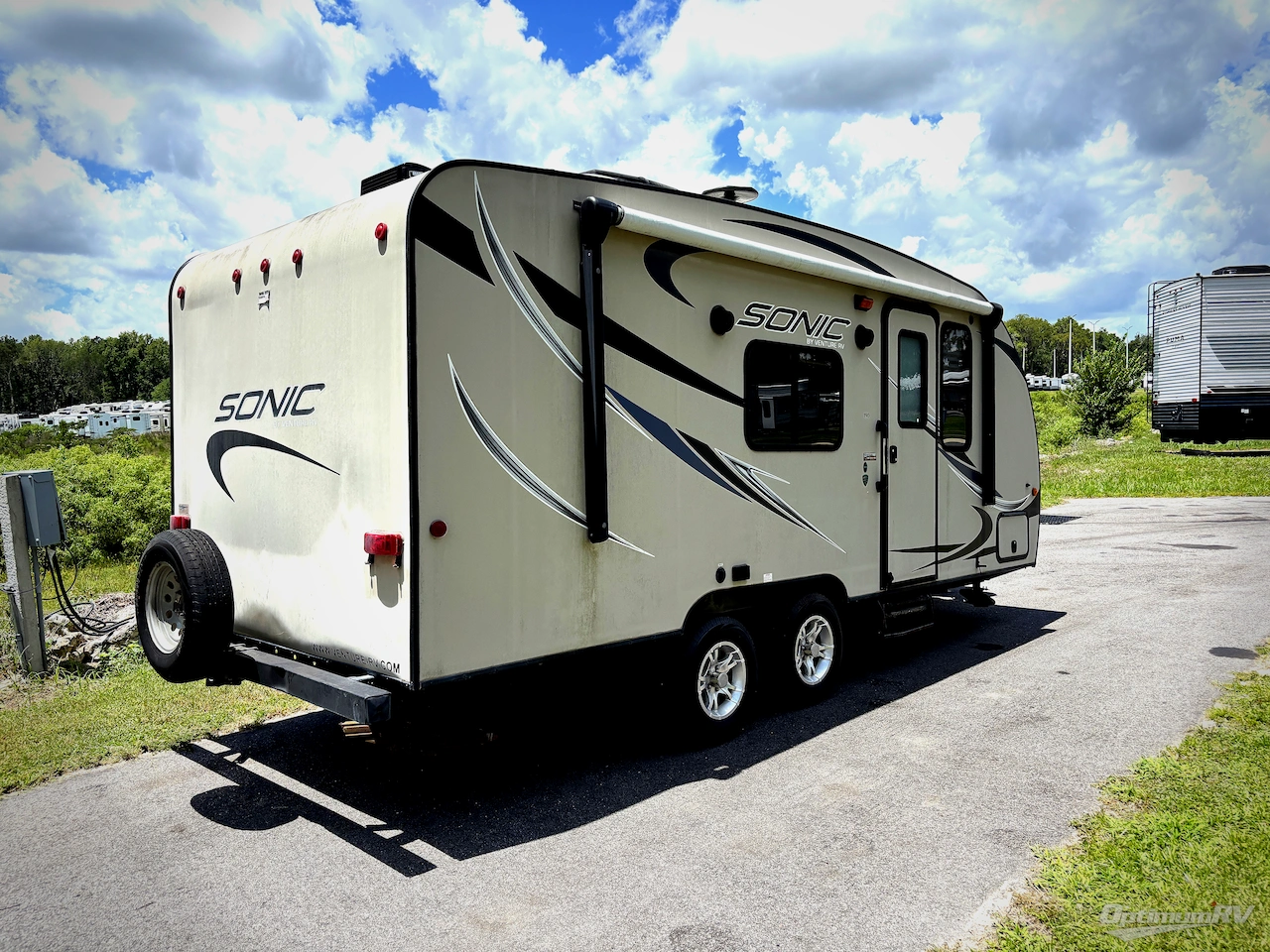 2016 Venture Sonic SN190VRB Photo 2