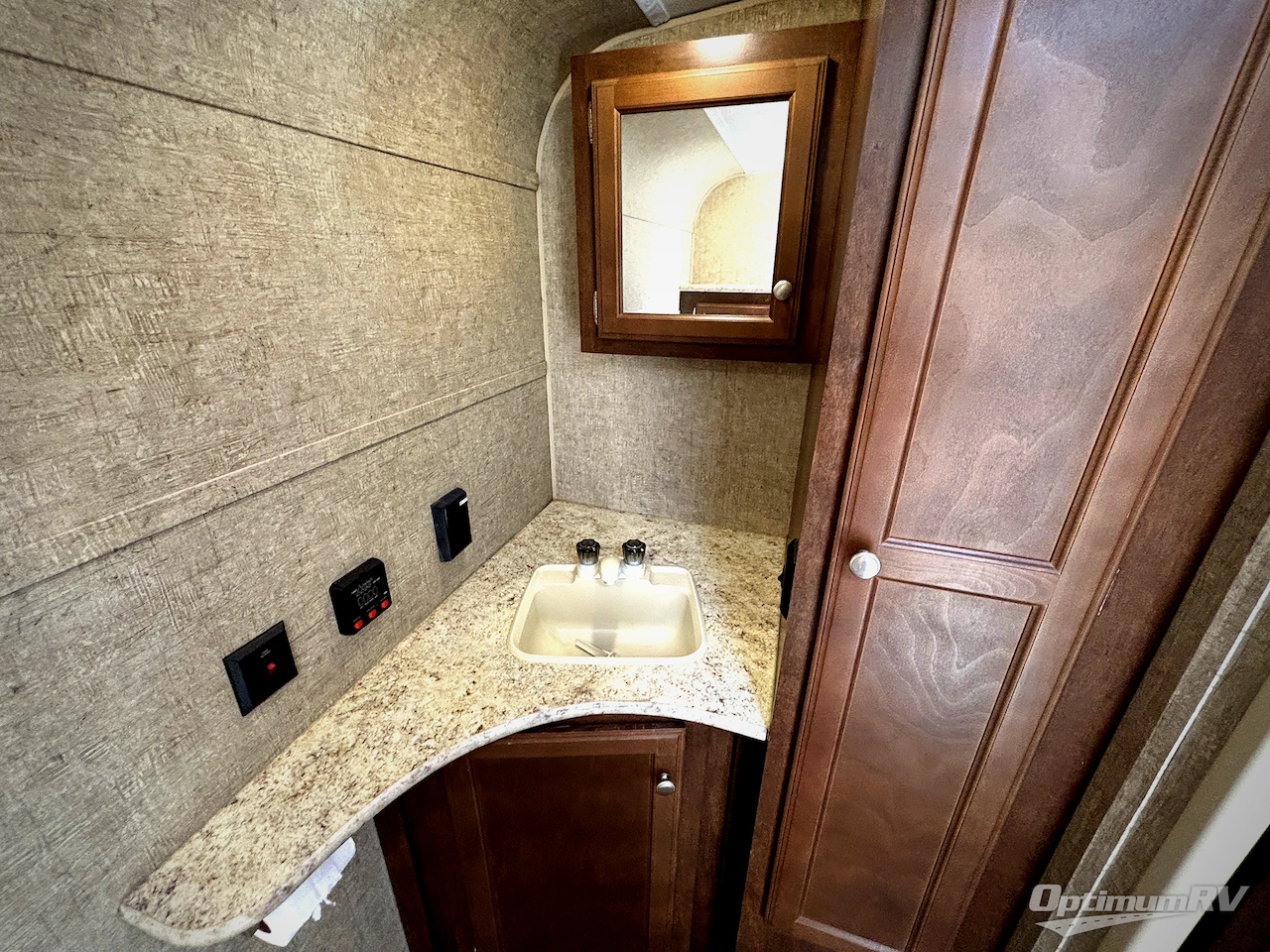 2016 Venture Sonic SN190VRB Photo 13