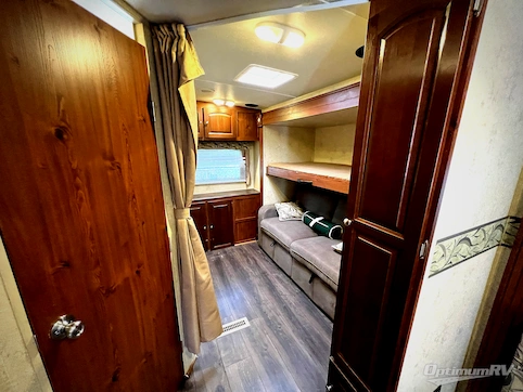 2013 Forest River Flagstaff Super Lite 29IKTS RV Photo 3