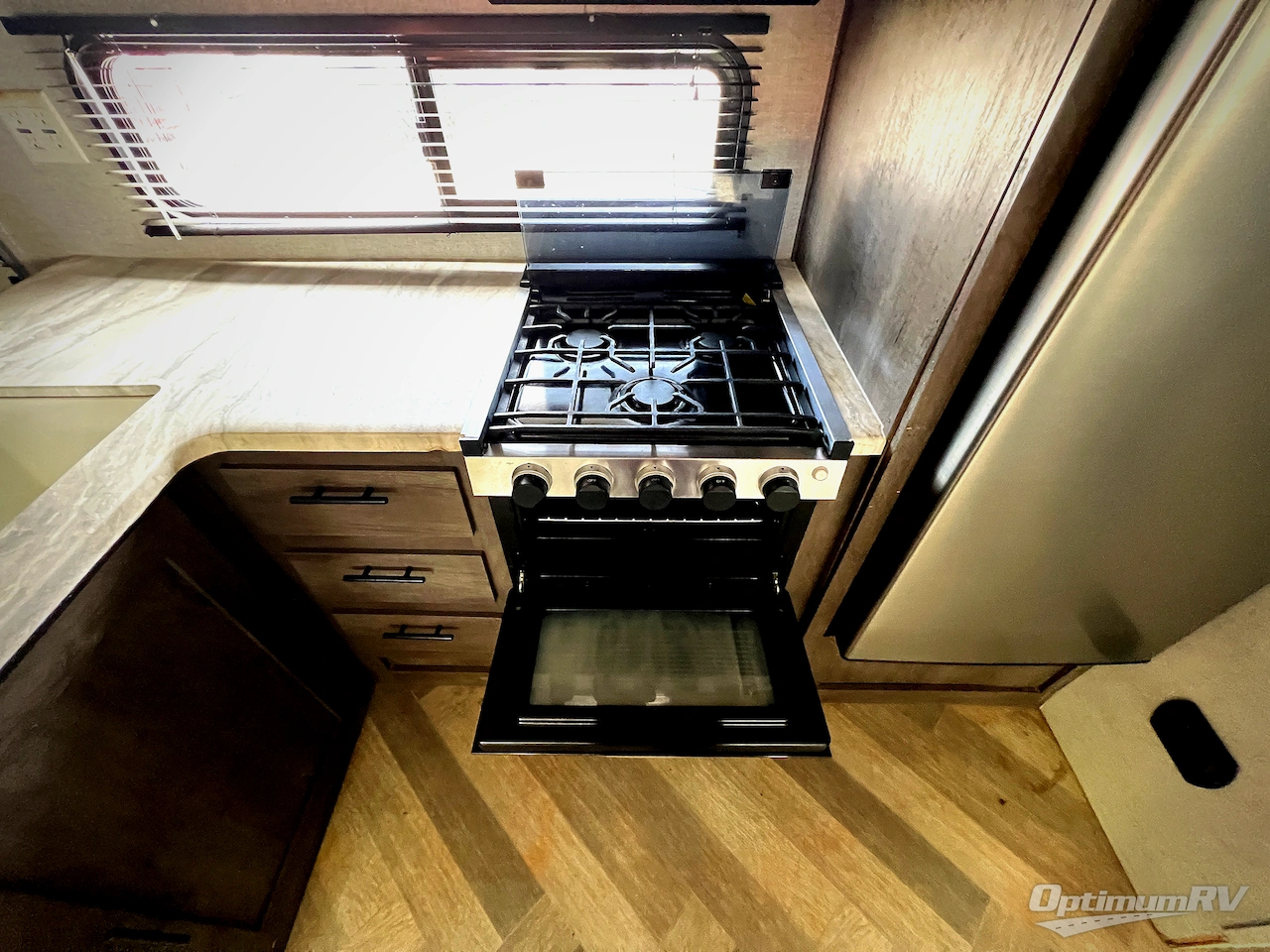 2021 Forest River Salem 31KQBTS Photo 13