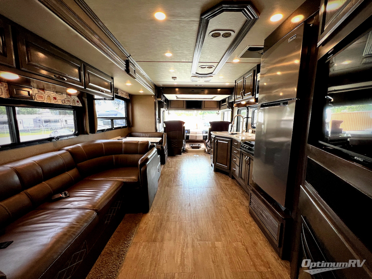 2018 Fleetwood Bounder 34S Photo 24