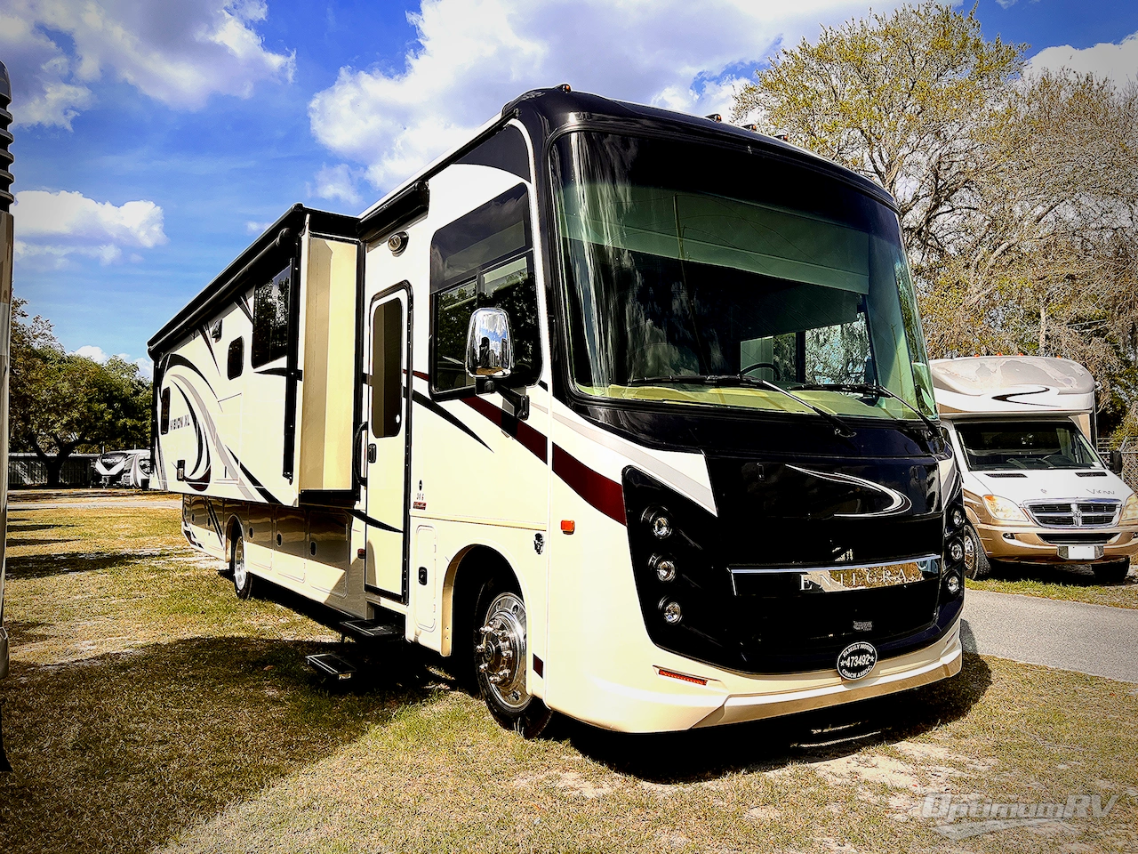 2020 Entegra Vision XL 34G Photo 1