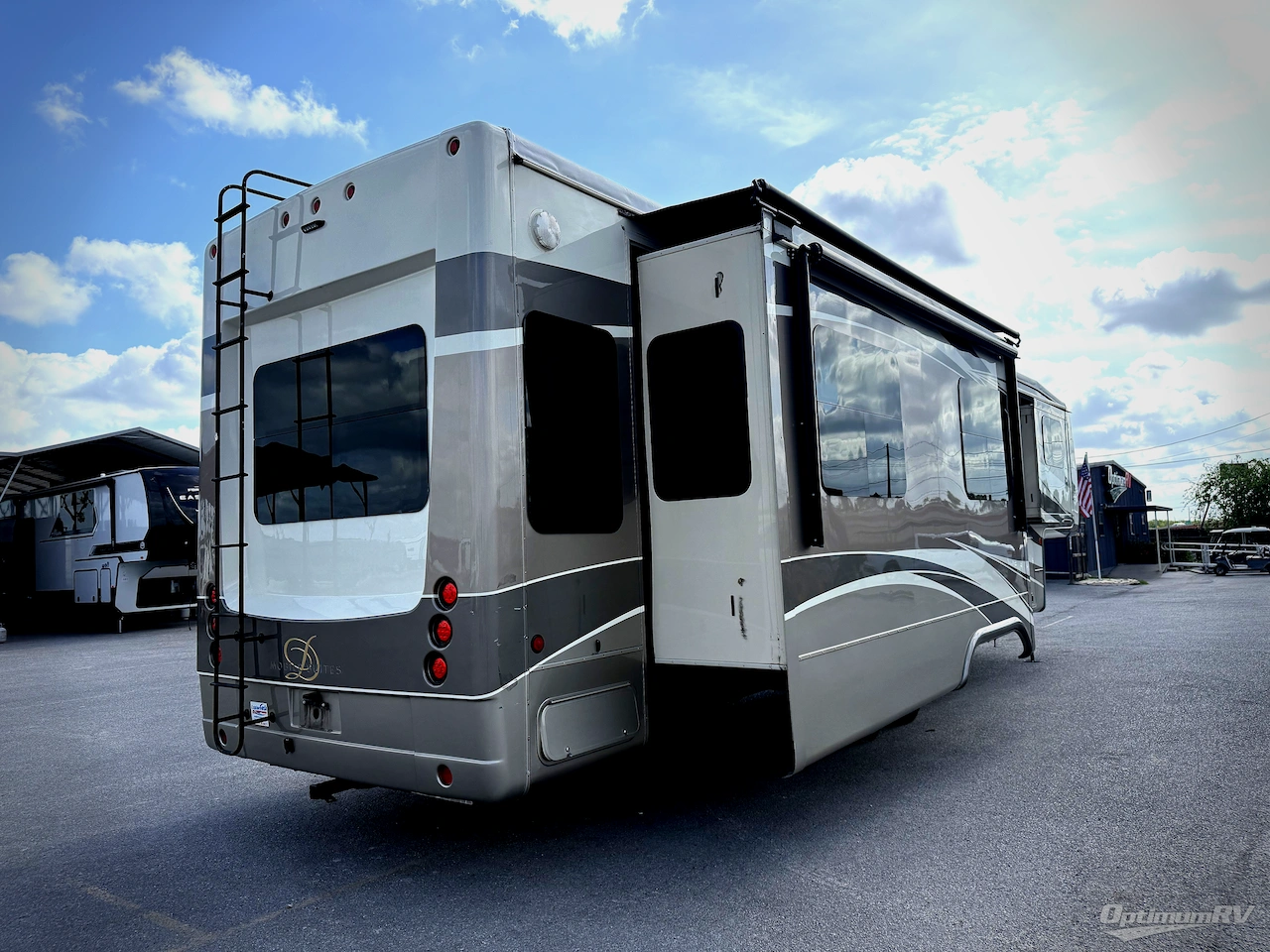 2020 DRV Luxury Suites Mobile Suites 40KSSB4 Photo 2