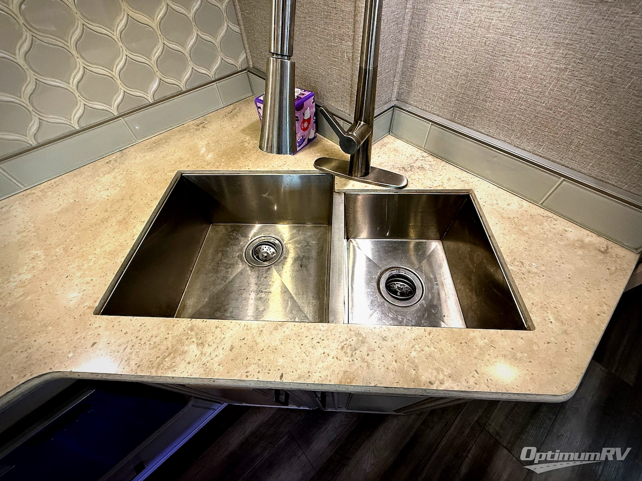 2020 DRV Luxury Suites Mobile Suites 40KSSB4 Photo 12