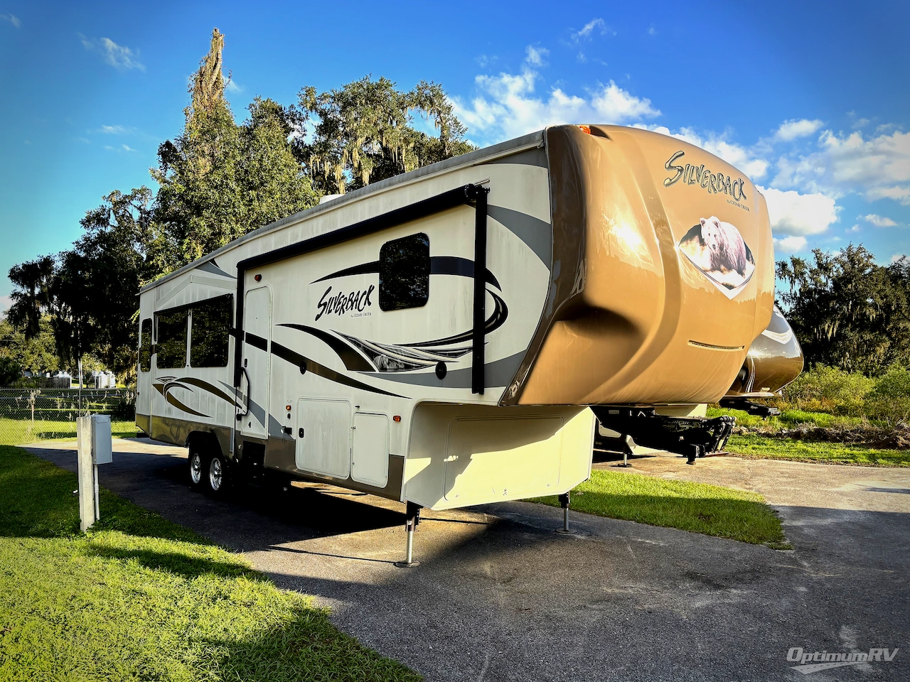 2015 Forest River Cedar Creek Silverback 33IK Photo 1