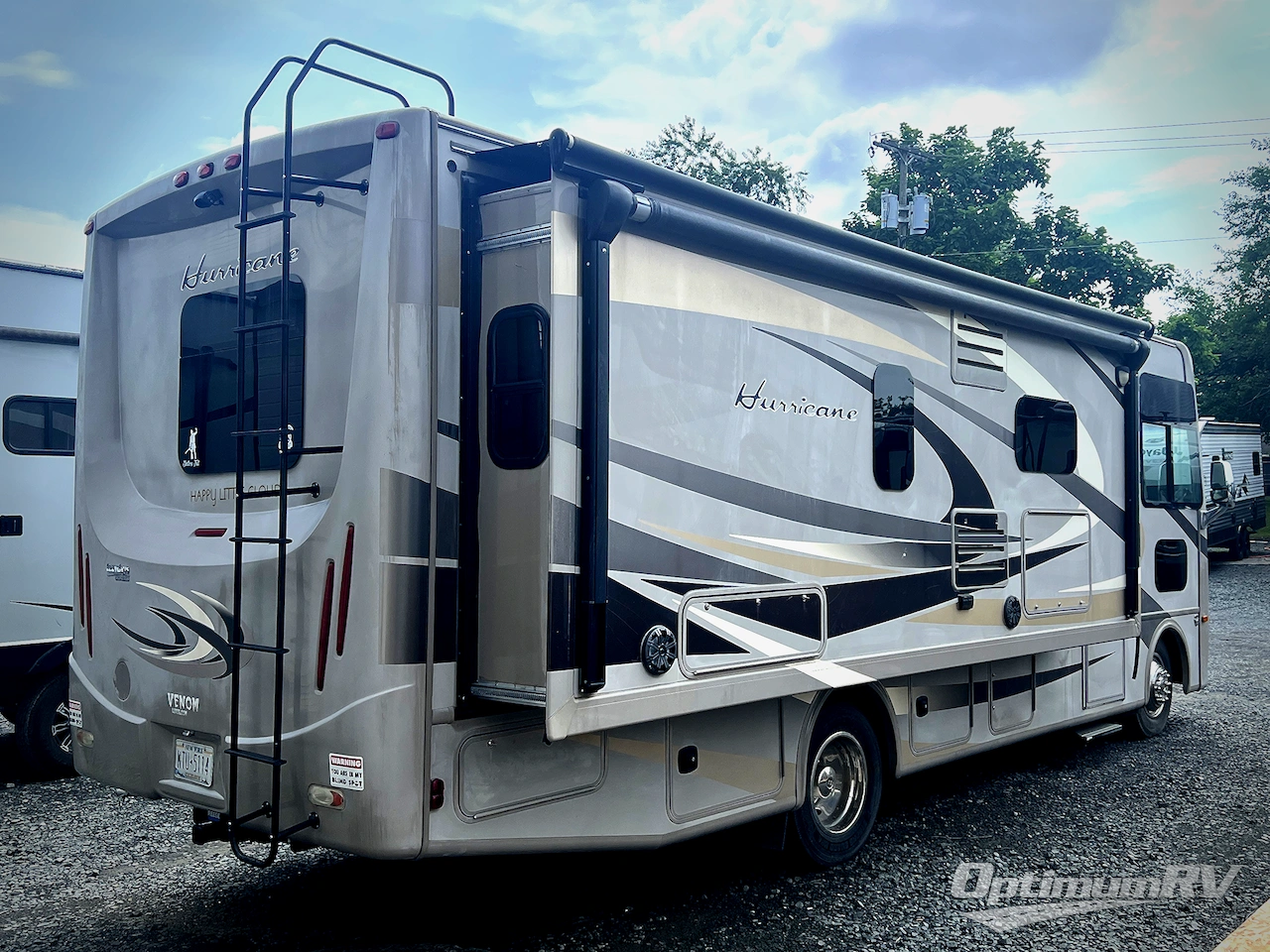 2015 Thor Hurricane 27K Photo 2
